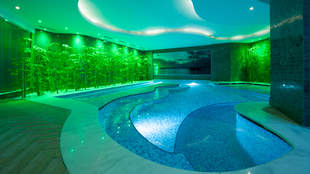 csm_SENTIDO-Gold-Island-Indoor-Pool_7cb0d45956